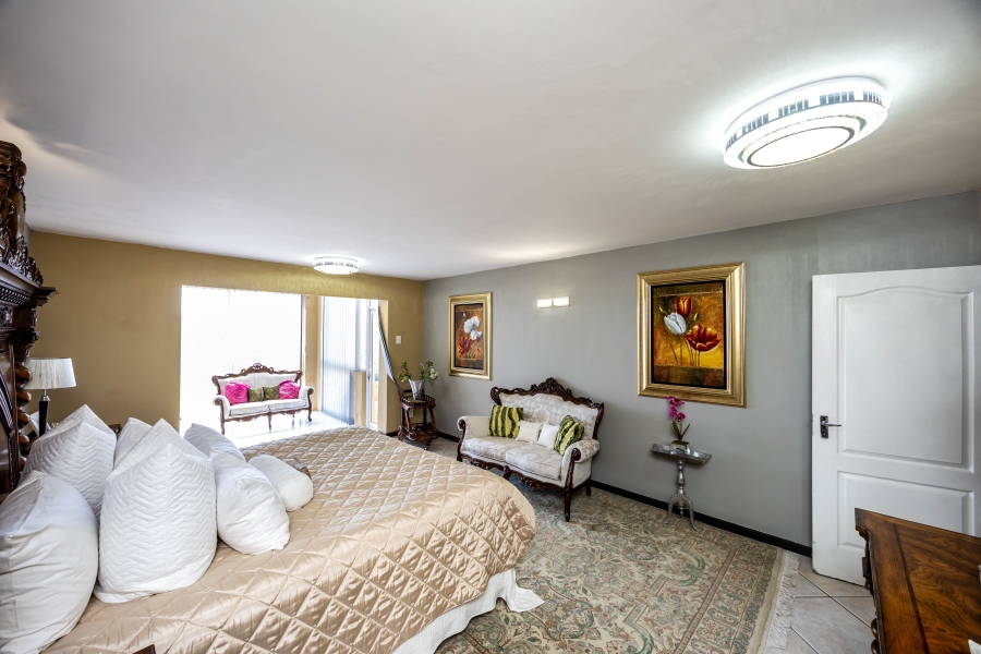 5 Bedroom Property for Sale in Gonubie North Eastern Cape